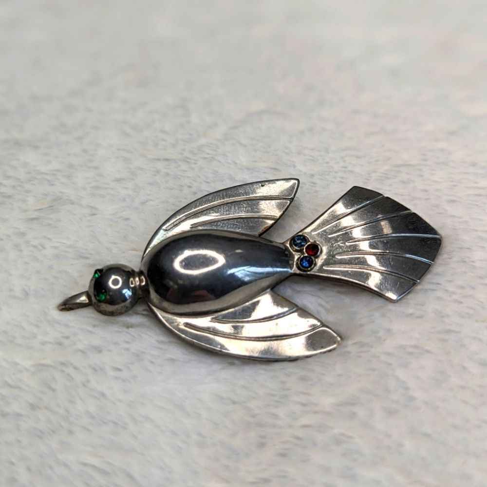Vintage Rare Coro Swallow Bird Brooche w/ Rhinestone Accents - Picture 9 of 13